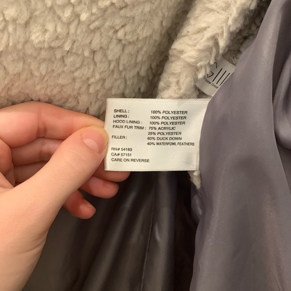 Kenneth Cole Puffer Coat - Picture 6 of 8